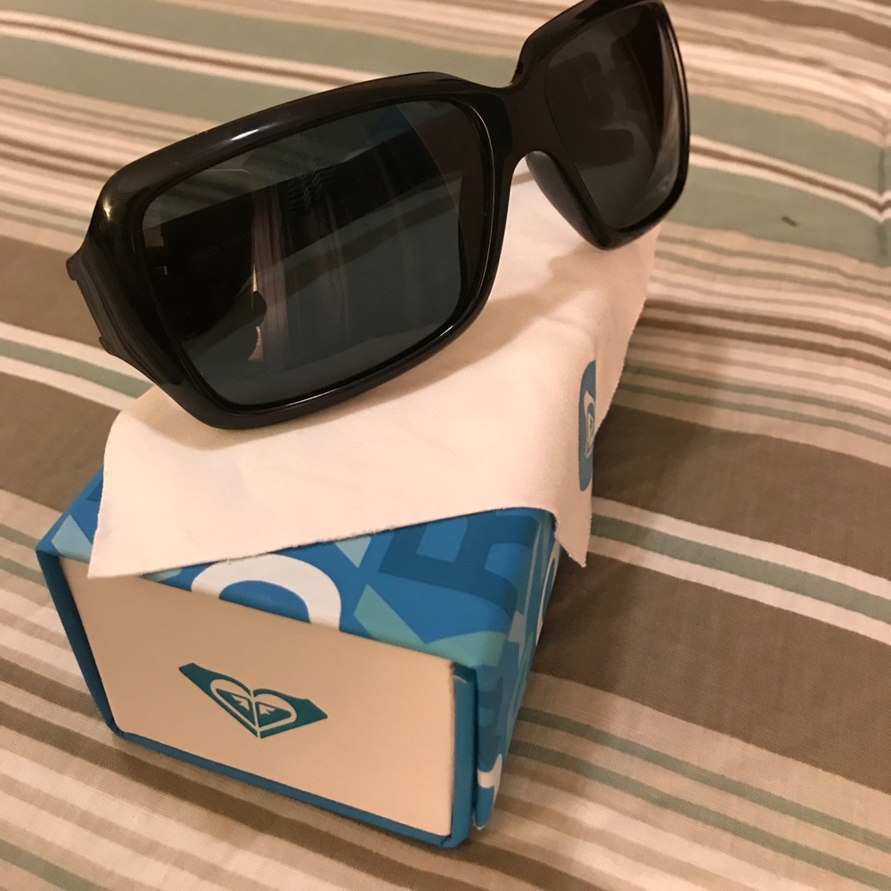 Roxy Black Sunglasses